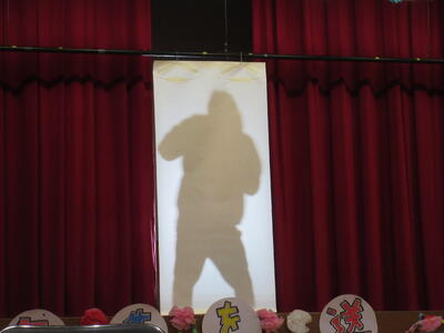 シルエットクイズ